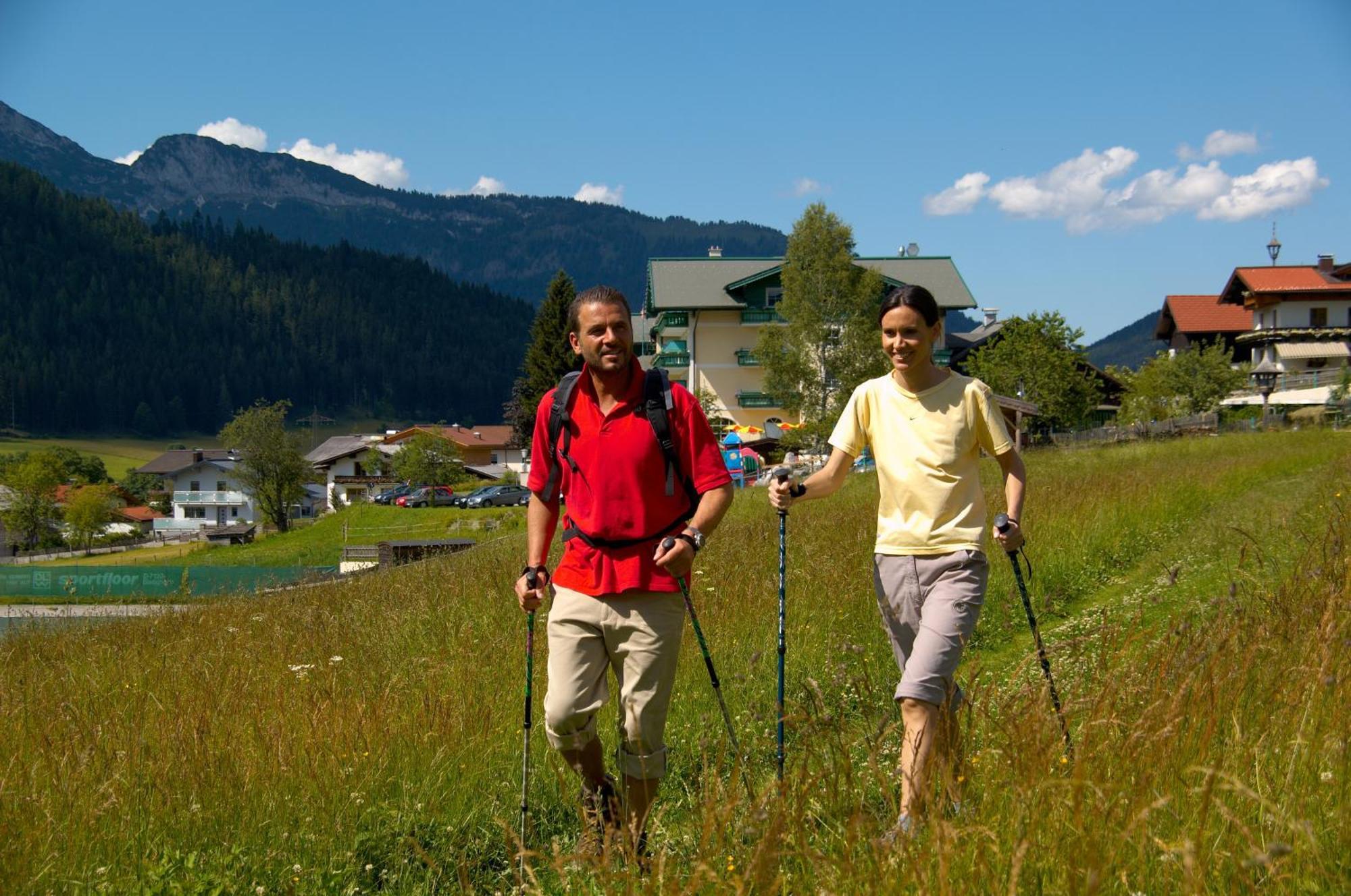 Wohlfuehlresort Und Feriengut Martinerhof Занкт-Мартін-ам-Тенненґебірґе Екстер'єр фото