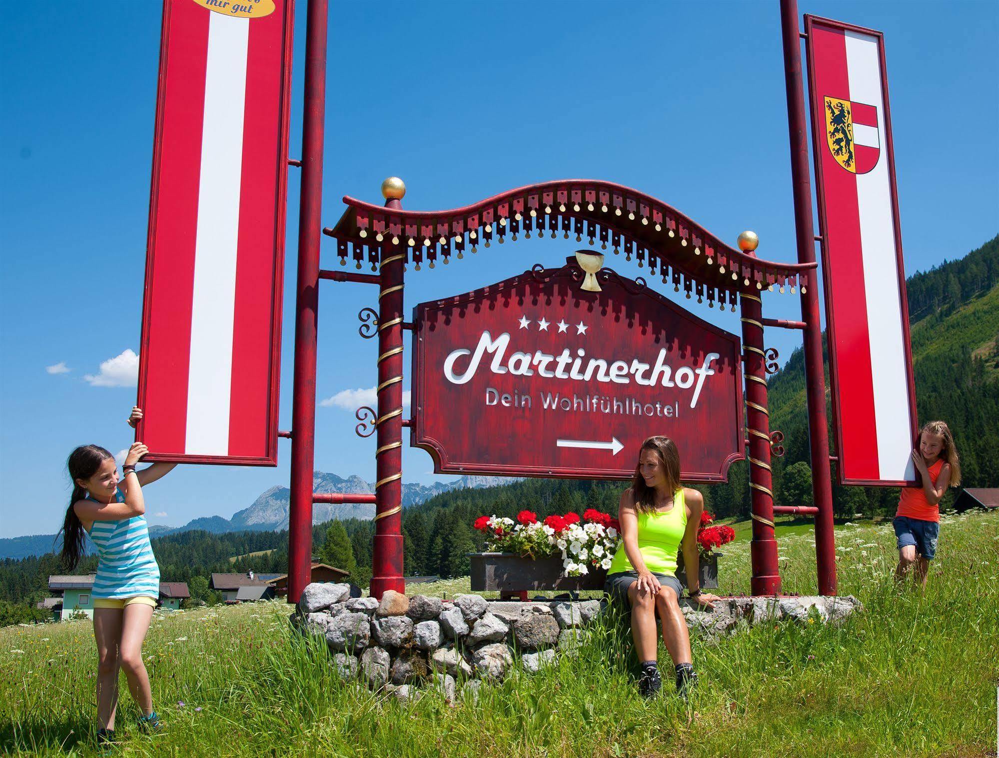 Wohlfuehlresort Und Feriengut Martinerhof Занкт-Мартін-ам-Тенненґебірґе Екстер'єр фото