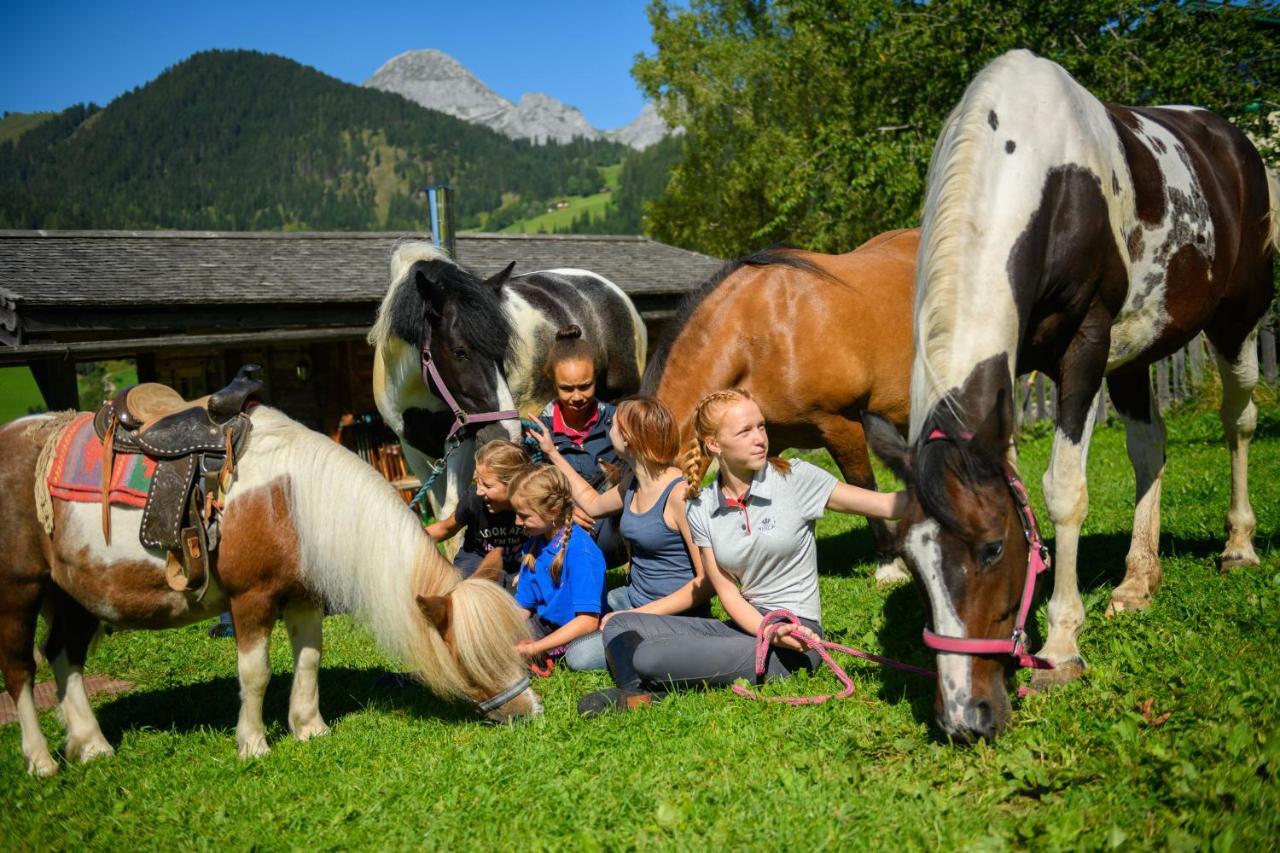 Wohlfuehlresort Und Feriengut Martinerhof Занкт-Мартін-ам-Тенненґебірґе Екстер'єр фото