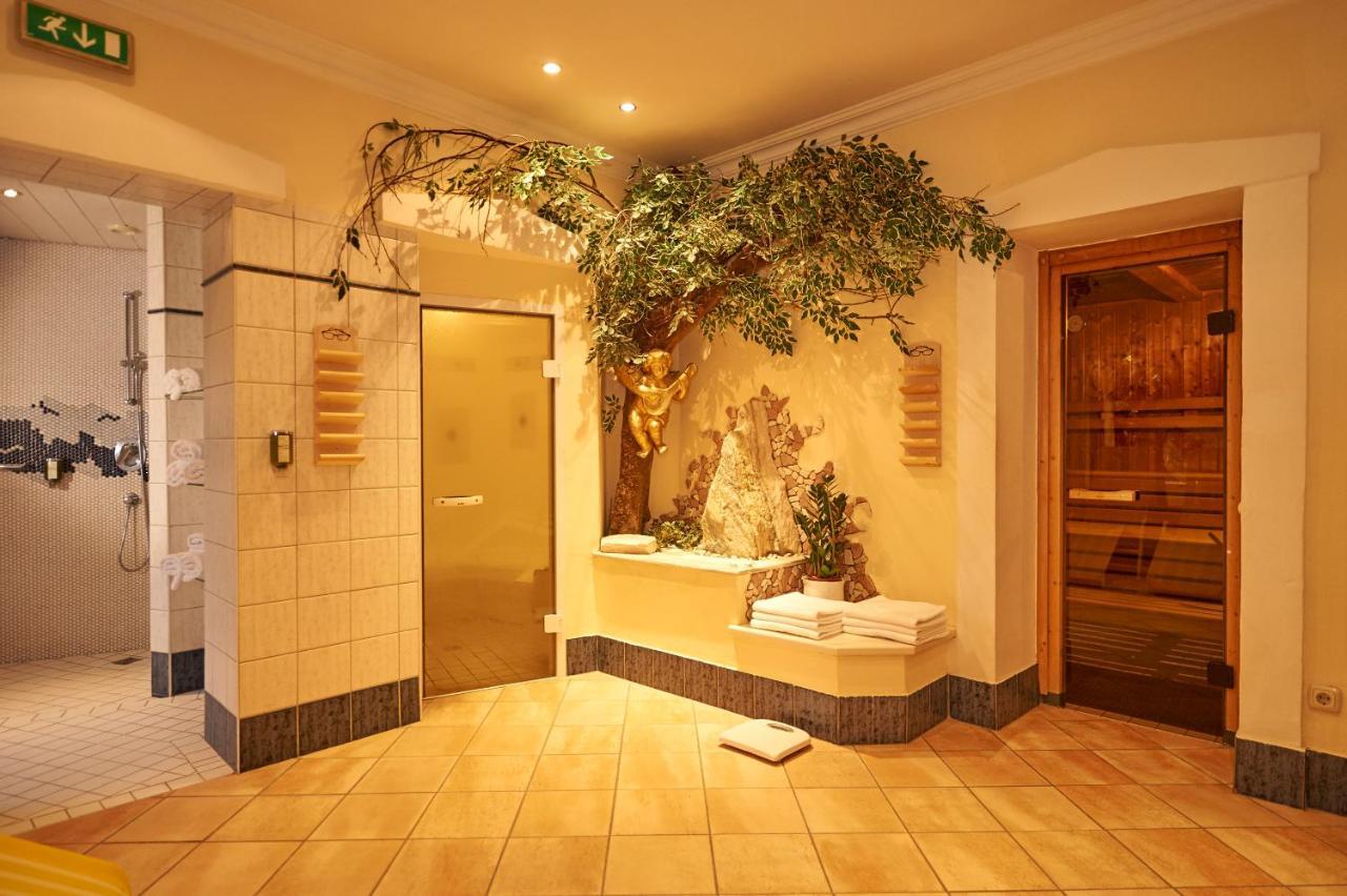 Wohlfuehlresort Und Feriengut Martinerhof Занкт-Мартін-ам-Тенненґебірґе Екстер'єр фото